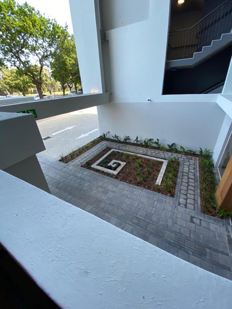 Central Southern Suburbs Leafy Village Neighbourhood เคปทาวน์ ภายนอก รูปภาพ